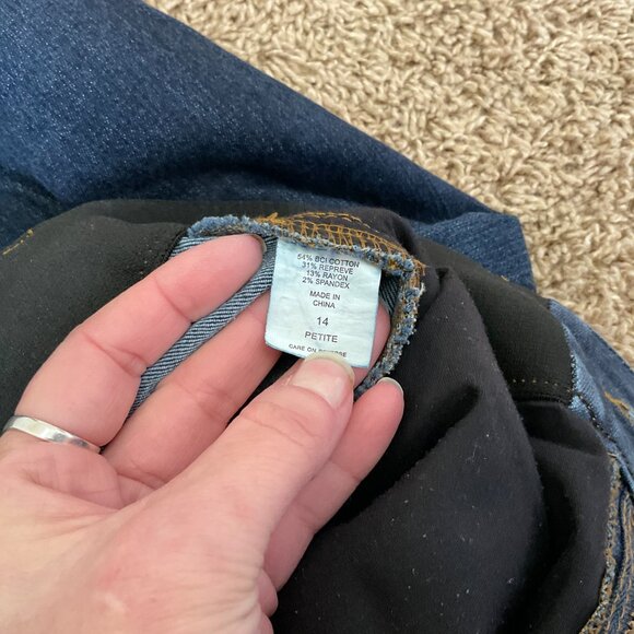 New York & Co Petite Mya Curvy Sculpting Bootcut Jeans, Blue, 14 P - Picture 6 of 7